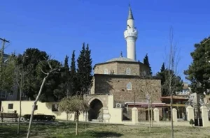 Hüsrev Ağa Camii