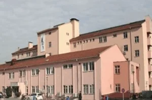Koşuyolu Öğretmen Hastanesi - Yol ve Elektrik Hatları Yapımı - 1999
