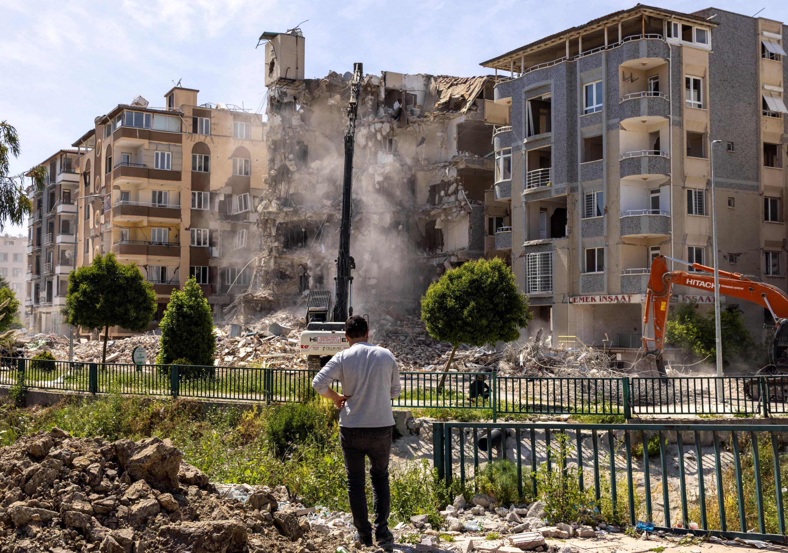 Deprem sonrası güçlendirme