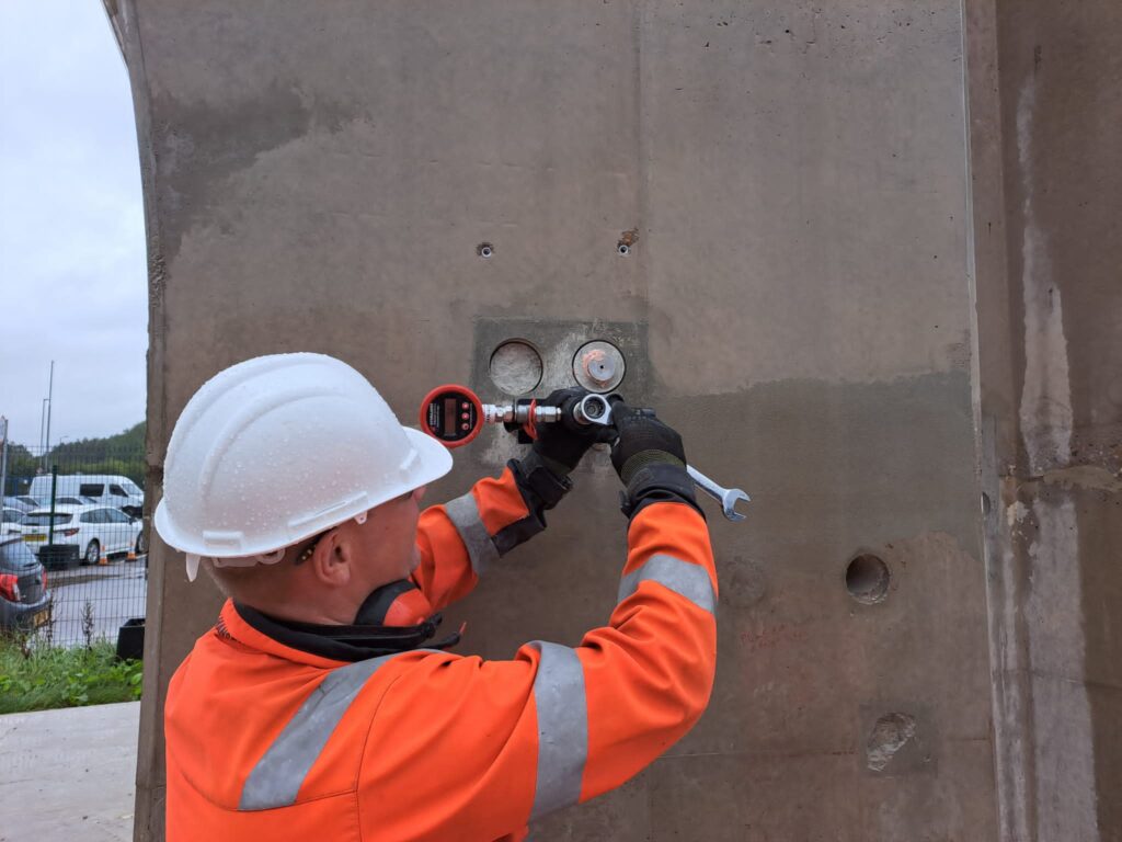 Beton Yüzeylerde Travers Testi: Aderans ve Çekme Dayanımı