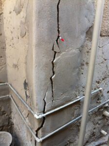 Bina Kolonlarında Çatlak Enjeksiyonu: Taşıyıcı Sistemlerde Onarım