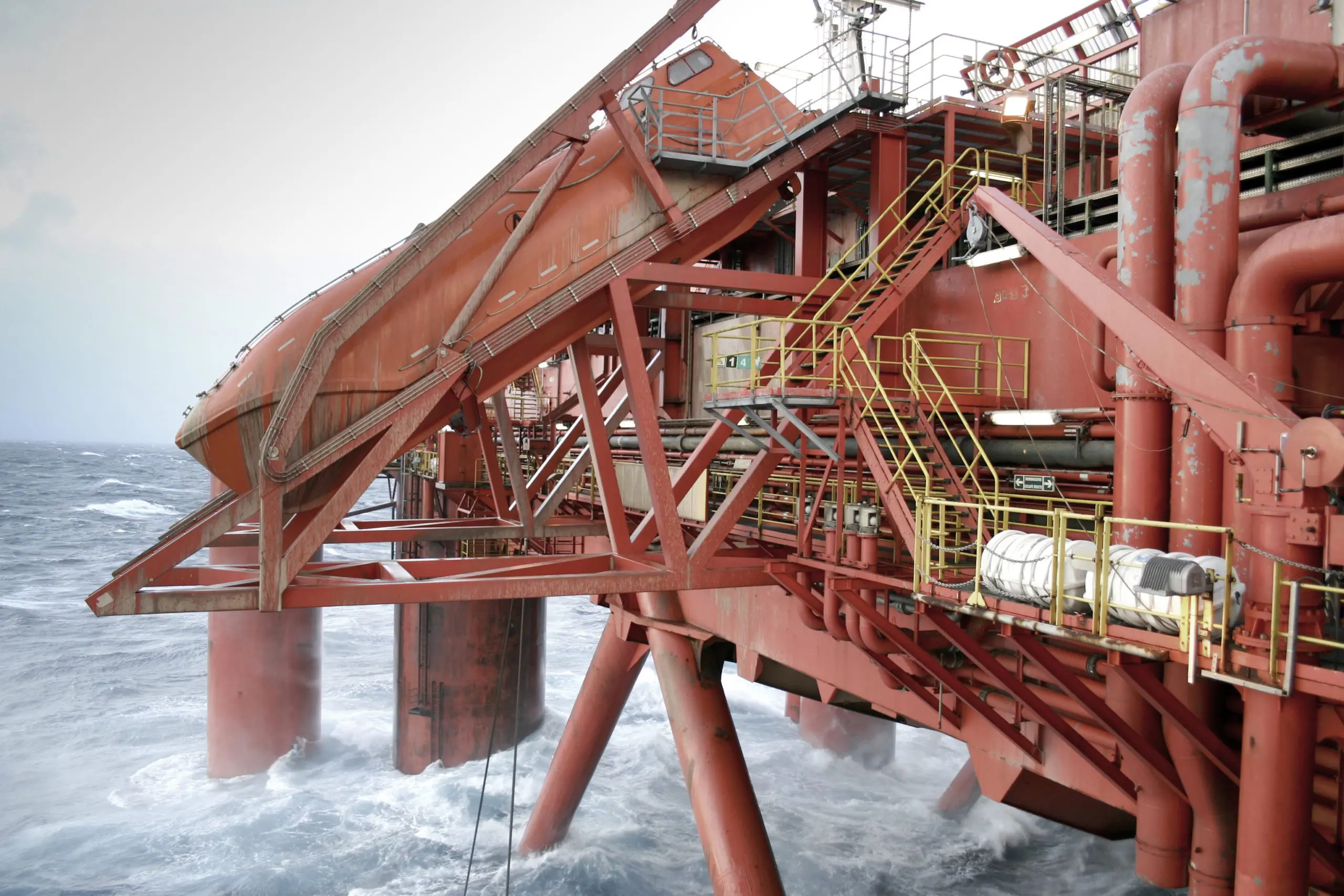 Petrol Boru Hattı Onarımı: Sualtı Kaynak ve Tamir Teknolojileri